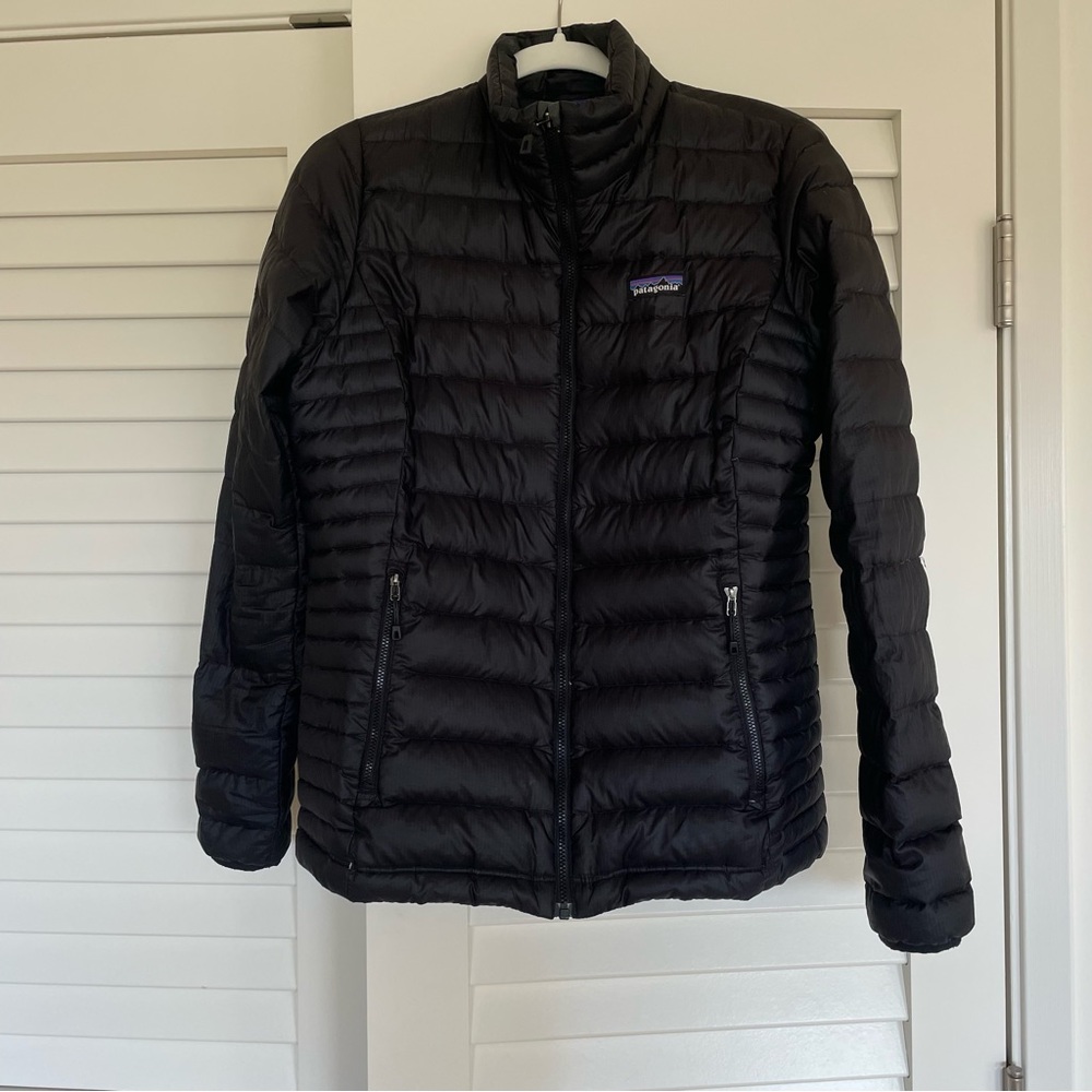 Patagonia black puffer jacket
